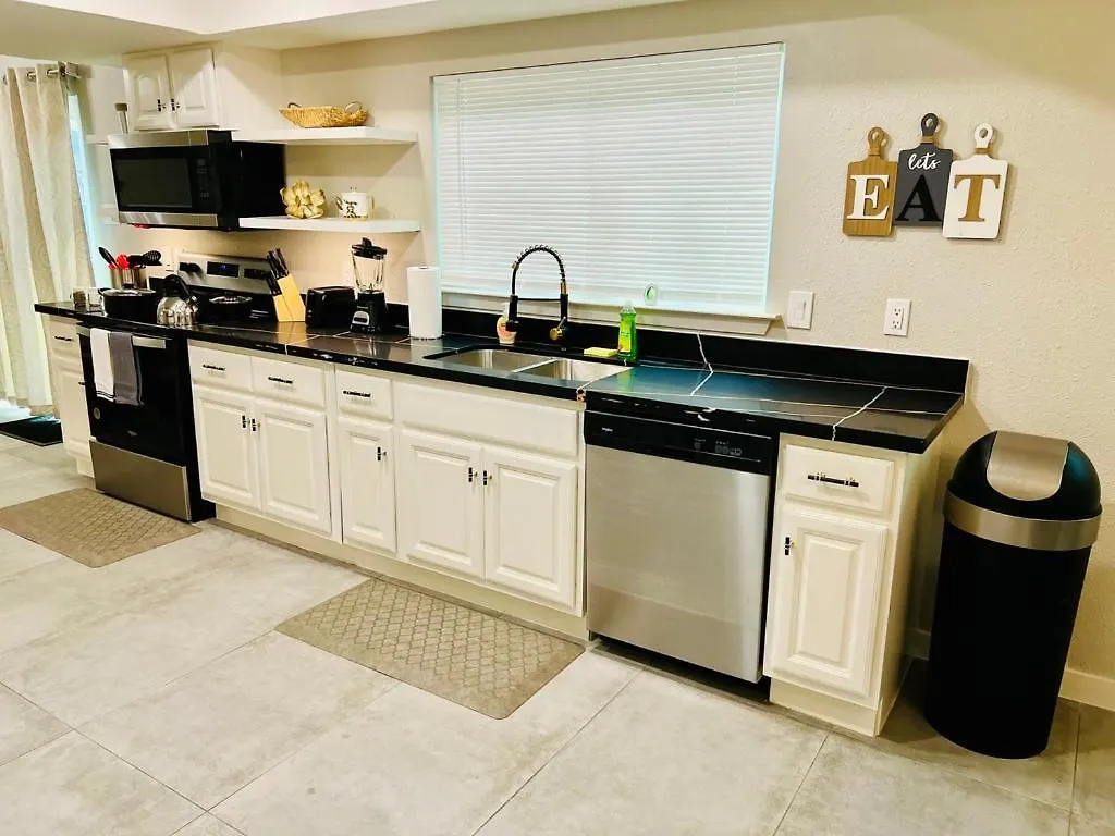 House 3-Bed 2,5-Bath Free Parking With Washer Dryer Inside The Woodlands Semesterbostad